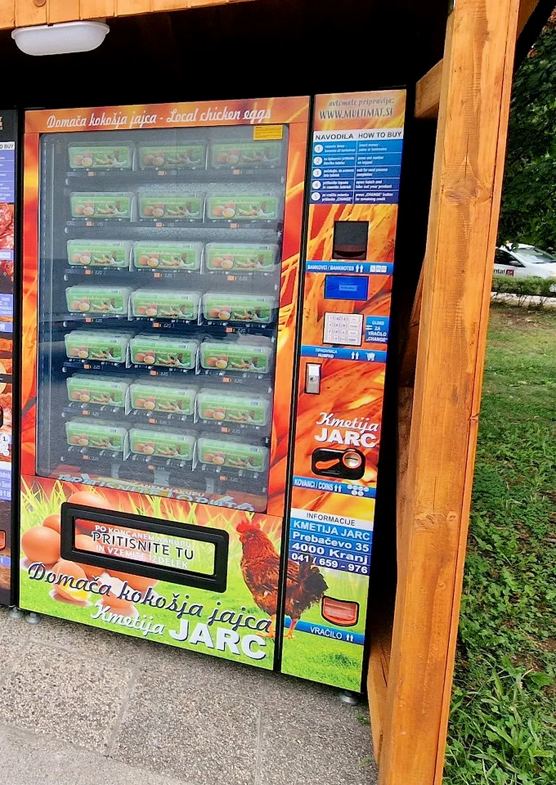 Kmetija Jarc – egg vending machine for local chicken eggs